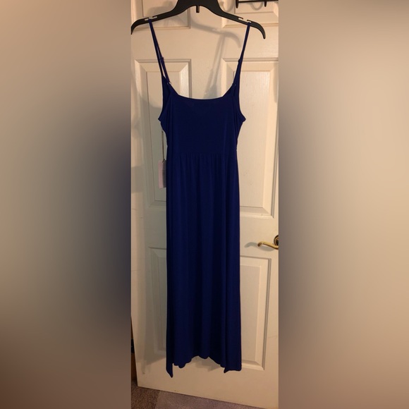 Jennifer Lopez Dresses & Skirts - Jennifer Lopez ravishing Rio pure violet Dress Size Large NWT size flattering